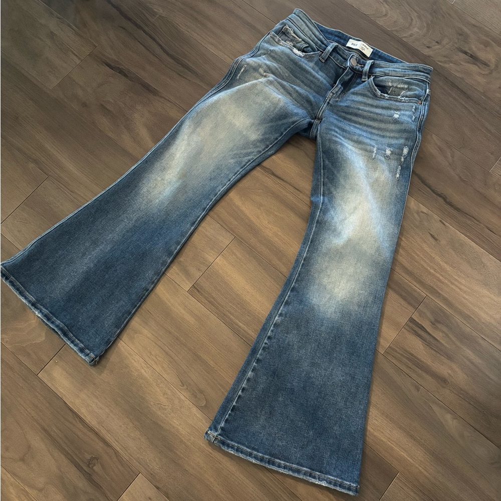 BKE Flare Jeans in Washed Blue